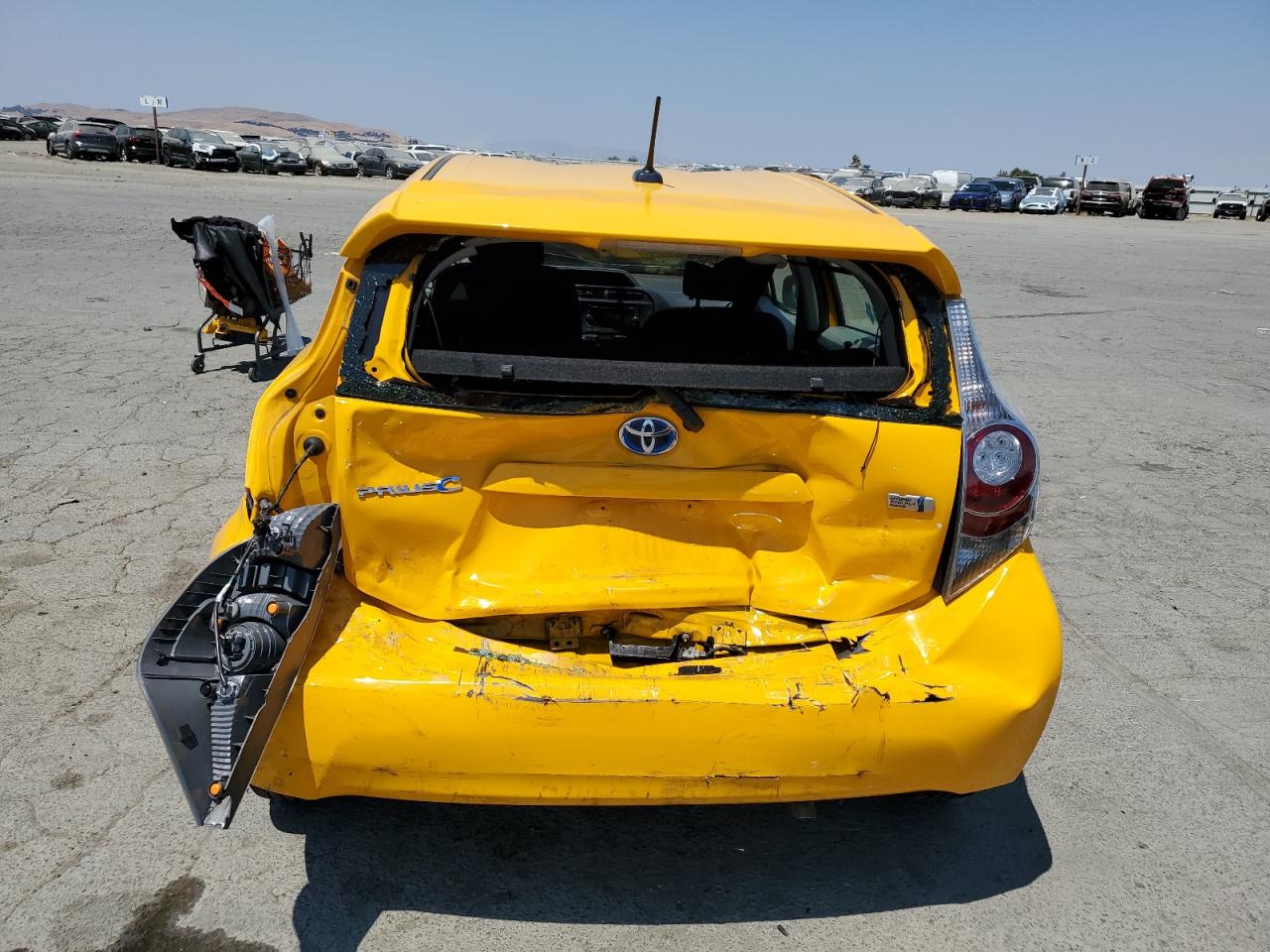 2014 Toyota Prius C VIN: JTDKDTB35E1071413 Lot: 64603585