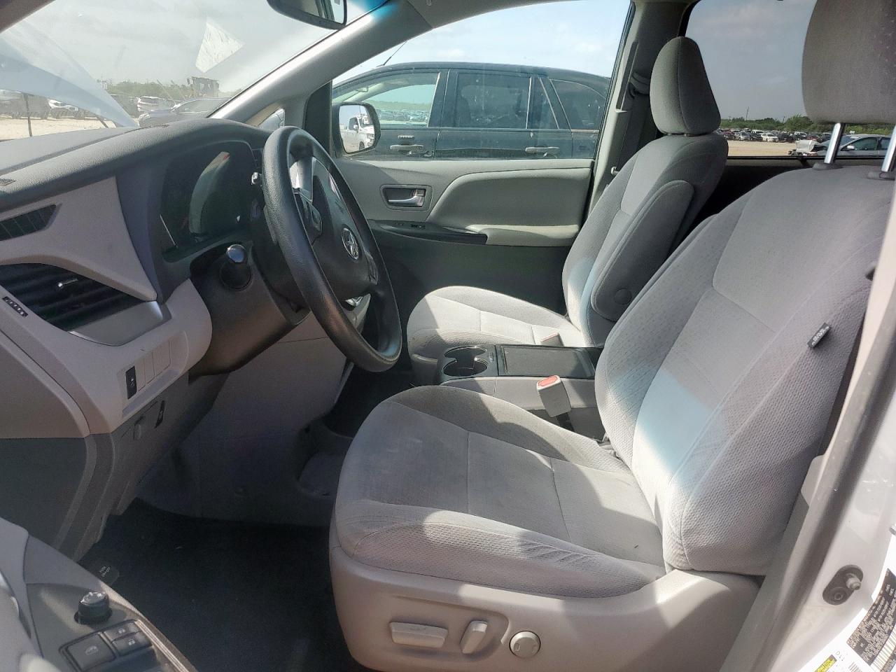 2015 Toyota Sienna Le VIN: 5TDKK3DC1FS680862 Lot: 65245615