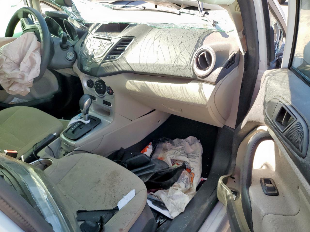 3FADP4BJ9KM127362 2019 Ford Fiesta Se