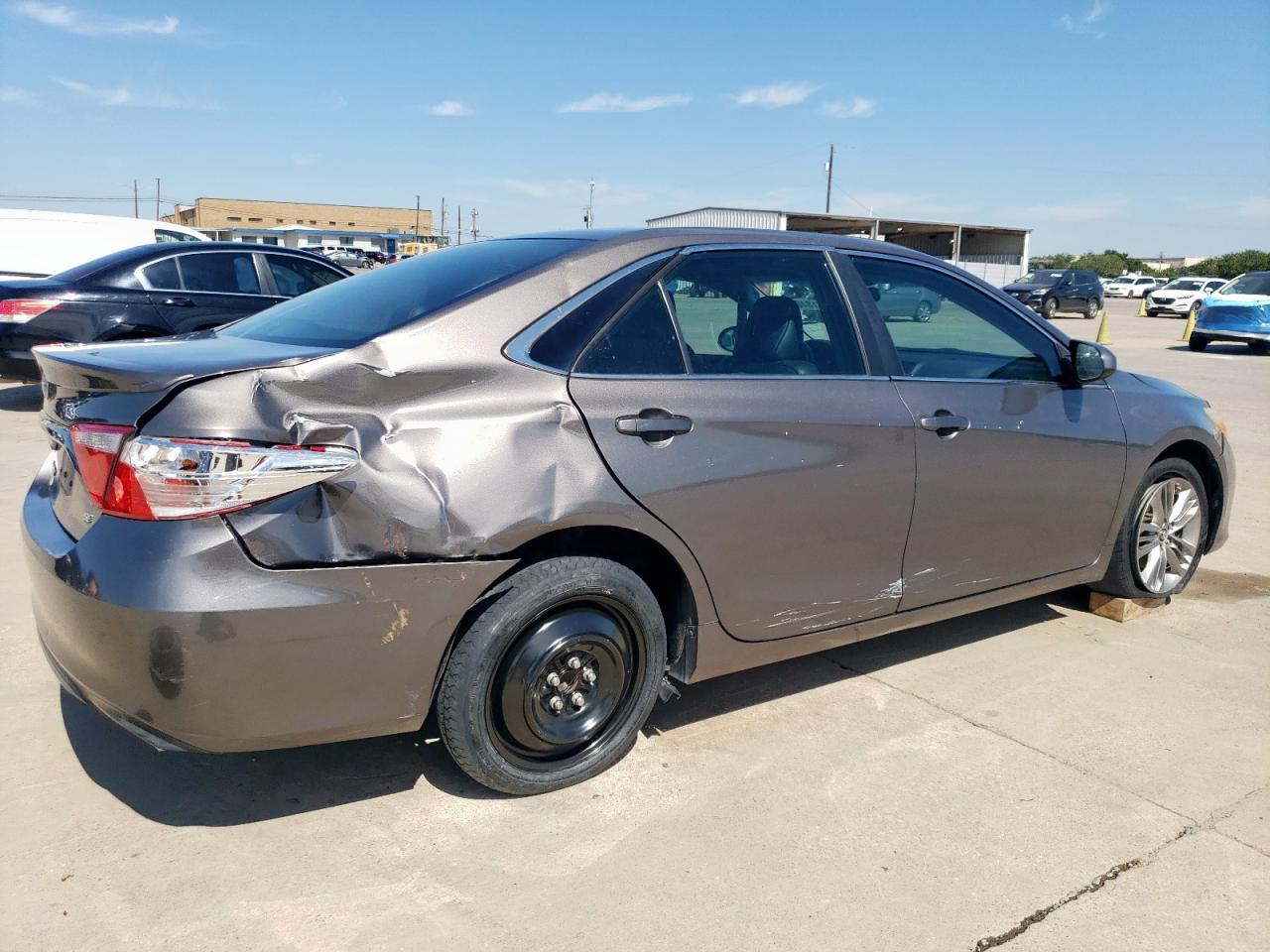 4t1bf1fk9gu541293 4T1BF1FK9GU541293 2016 Toyota Camry Le