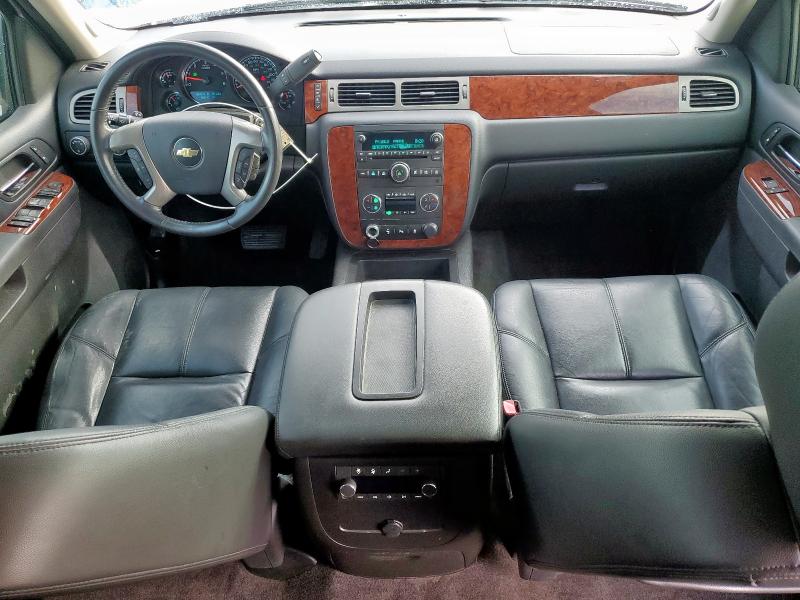  CHEVROLET TAHOE 2014 Silver