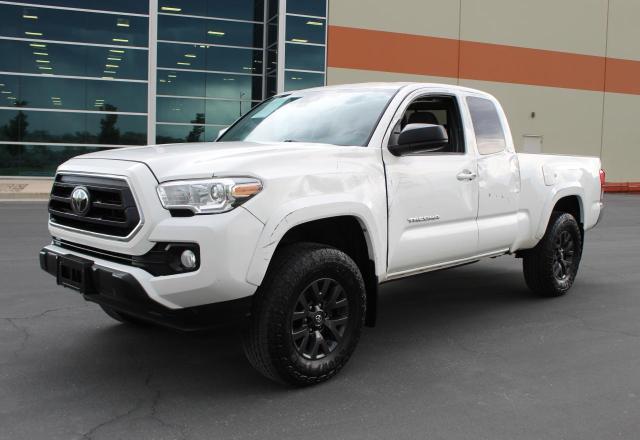  TOYOTA TACOMA 2021 Biały