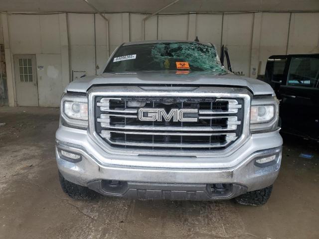  GMC SIERRA 2017 Серебристый
