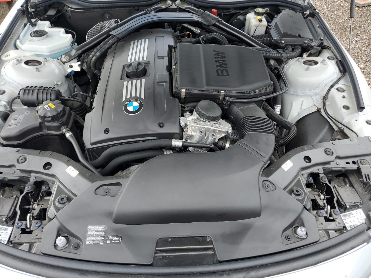wbalm1c5xge634893 WBALM1C5XGE634893 2016 BMW Z4 Sdrive35Is