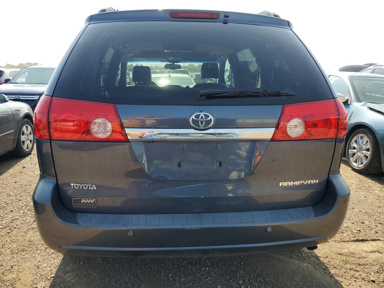 2006 Toyota Sienna Xle VIN: 5TDZA22C96S423639 Lot: 64781785