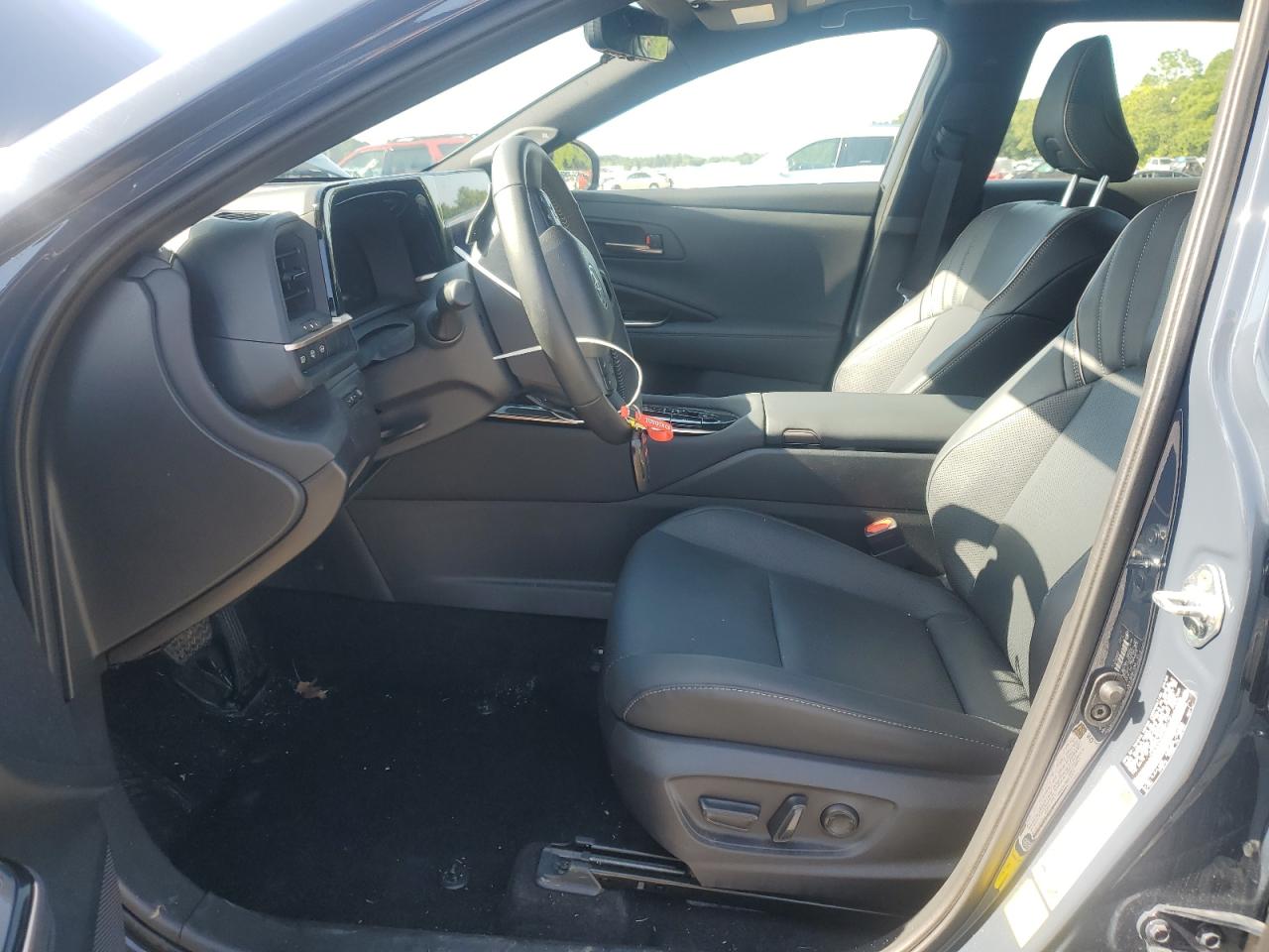 2025 Toyota Crown Signia Xle VIN: JTDACAAJ8S3001116 Lot: 64430365