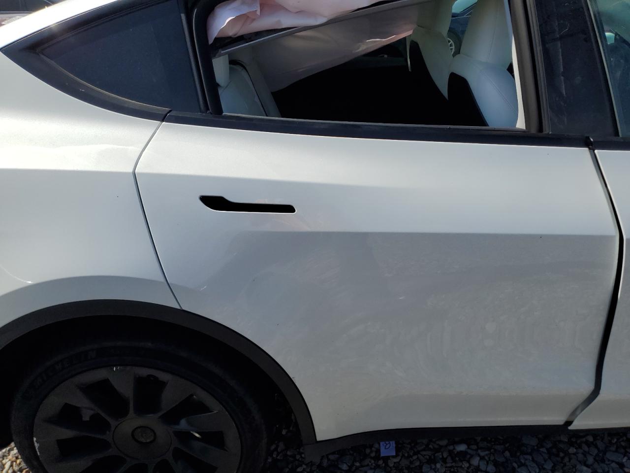 2023 Tesla Model Y VIN: 7SAYGDEE8PF754451 Lot: 64688445