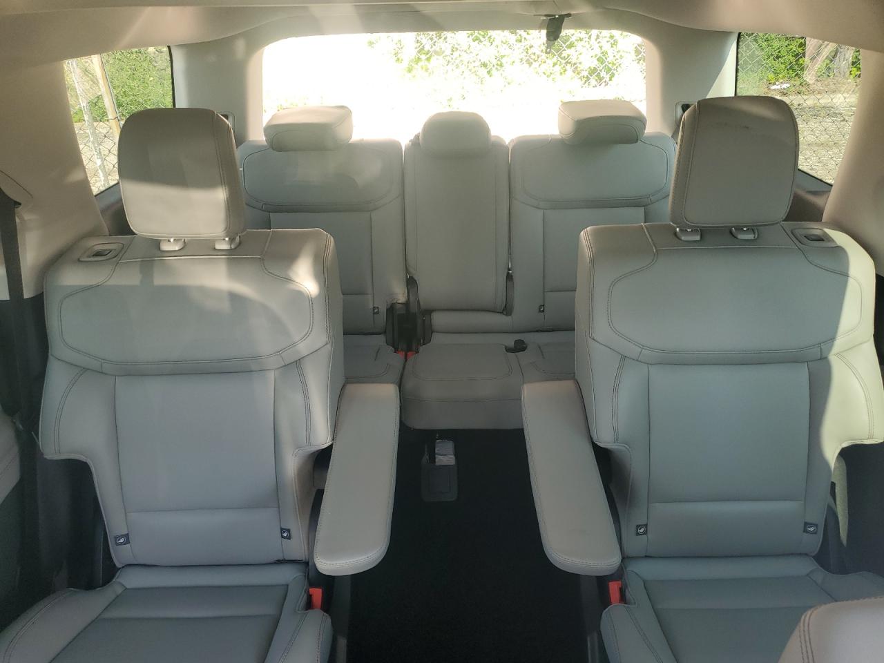 2025 Ford Expedition Active VIN: 1FMJU1J8XSEA22849 Lot: 64723525