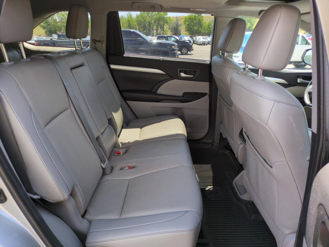 2019 Toyota Highlander Hybrid VIN: 5TDJGRFH1KS062024 Lot: 64450945
