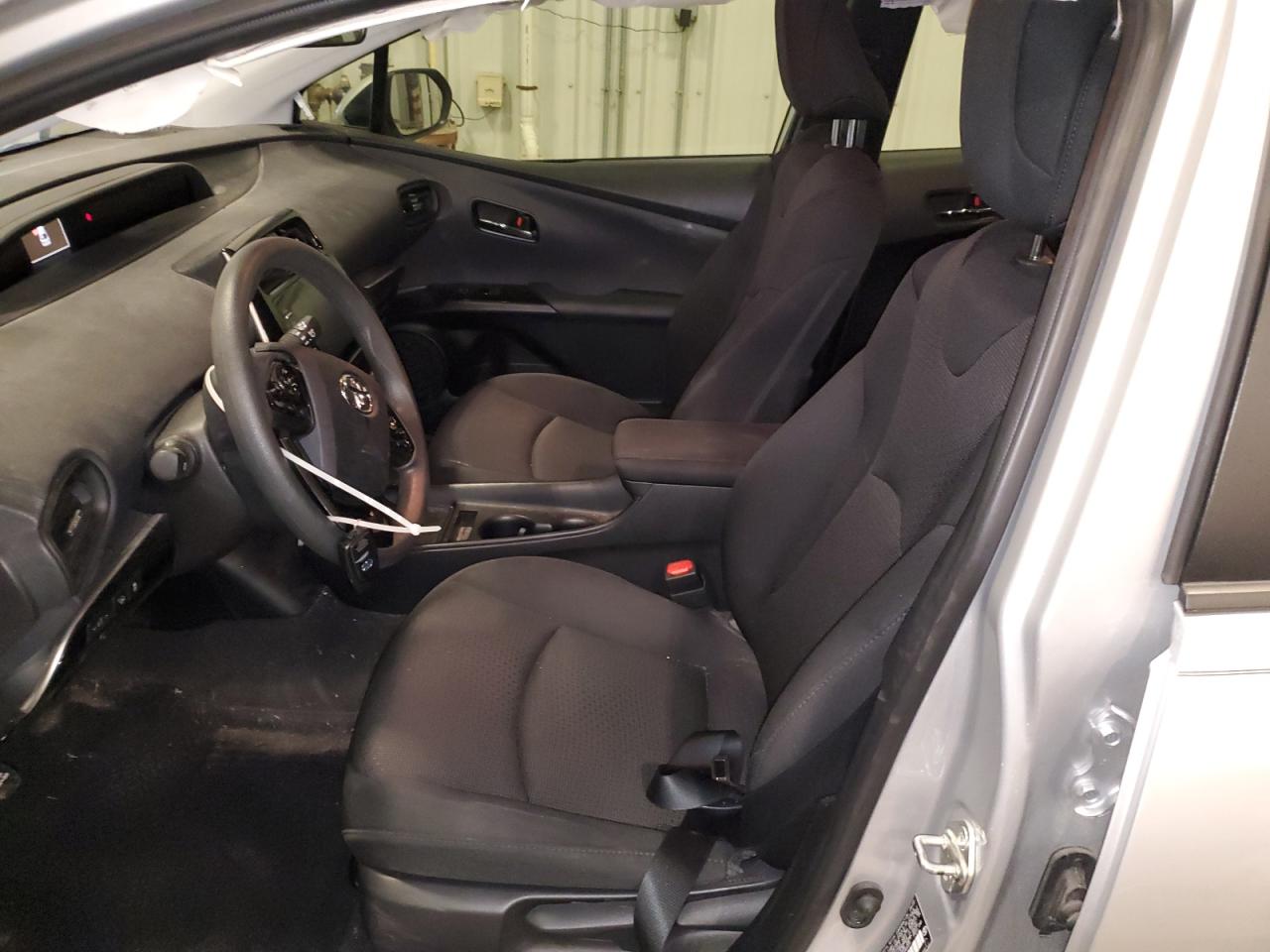 2022 Toyota Prius Le VIN: JTDL9MFU8N3040305 Lot: 64081145