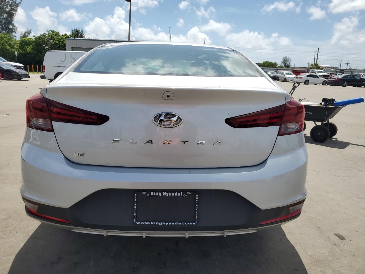 2019 Hyundai Elantra Se VIN: 5NPD74LF9KH447517 Lot: 64010015