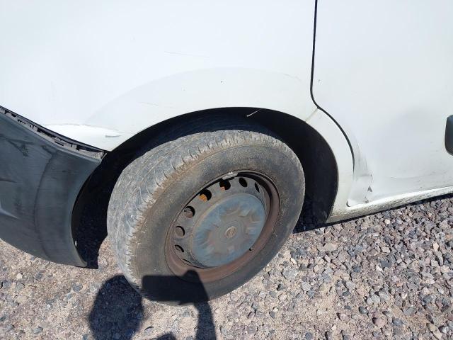 2016 NISSAN NV400 SE D
