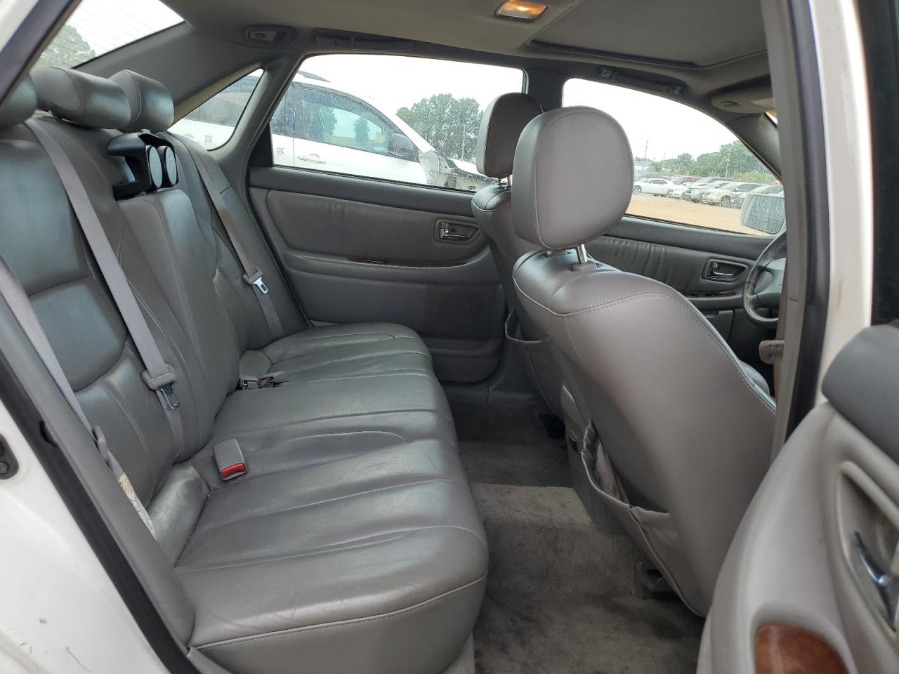 2000 Toyota Avalon Xl VIN: 4T1BF28B2YU003975 Lot: 64704365
