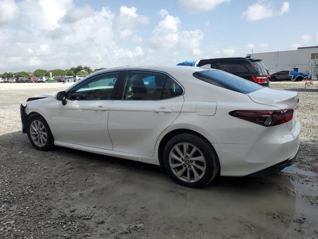  TOYOTA CAMRY 2022 Белы