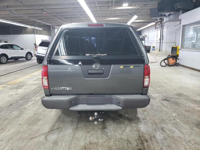  NISSAN FRONTIER 2016 Szary