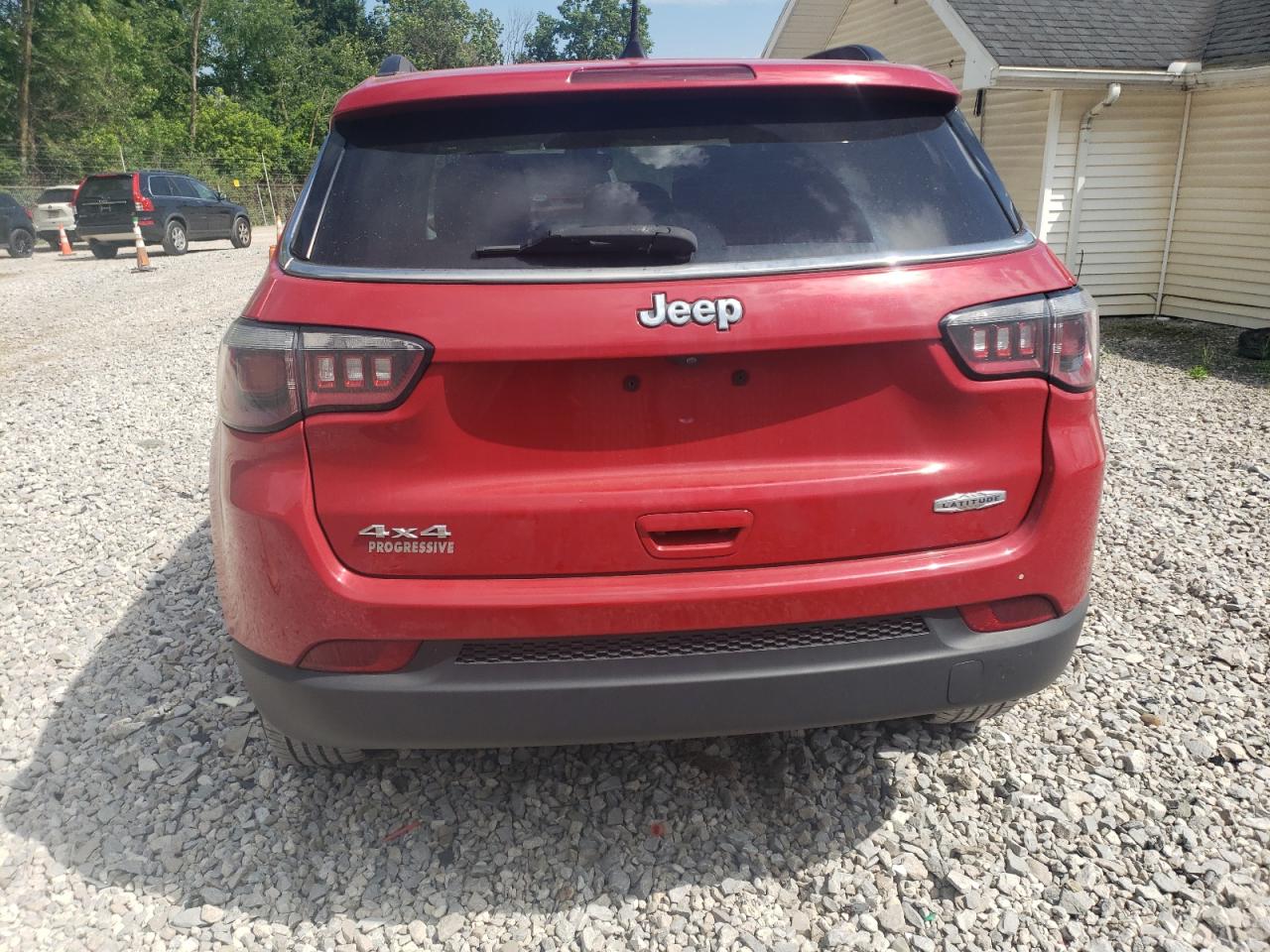 2018 Jeep Compass Latitude VIN: 3C4NJDBB7JT200600 Lot: 64001915