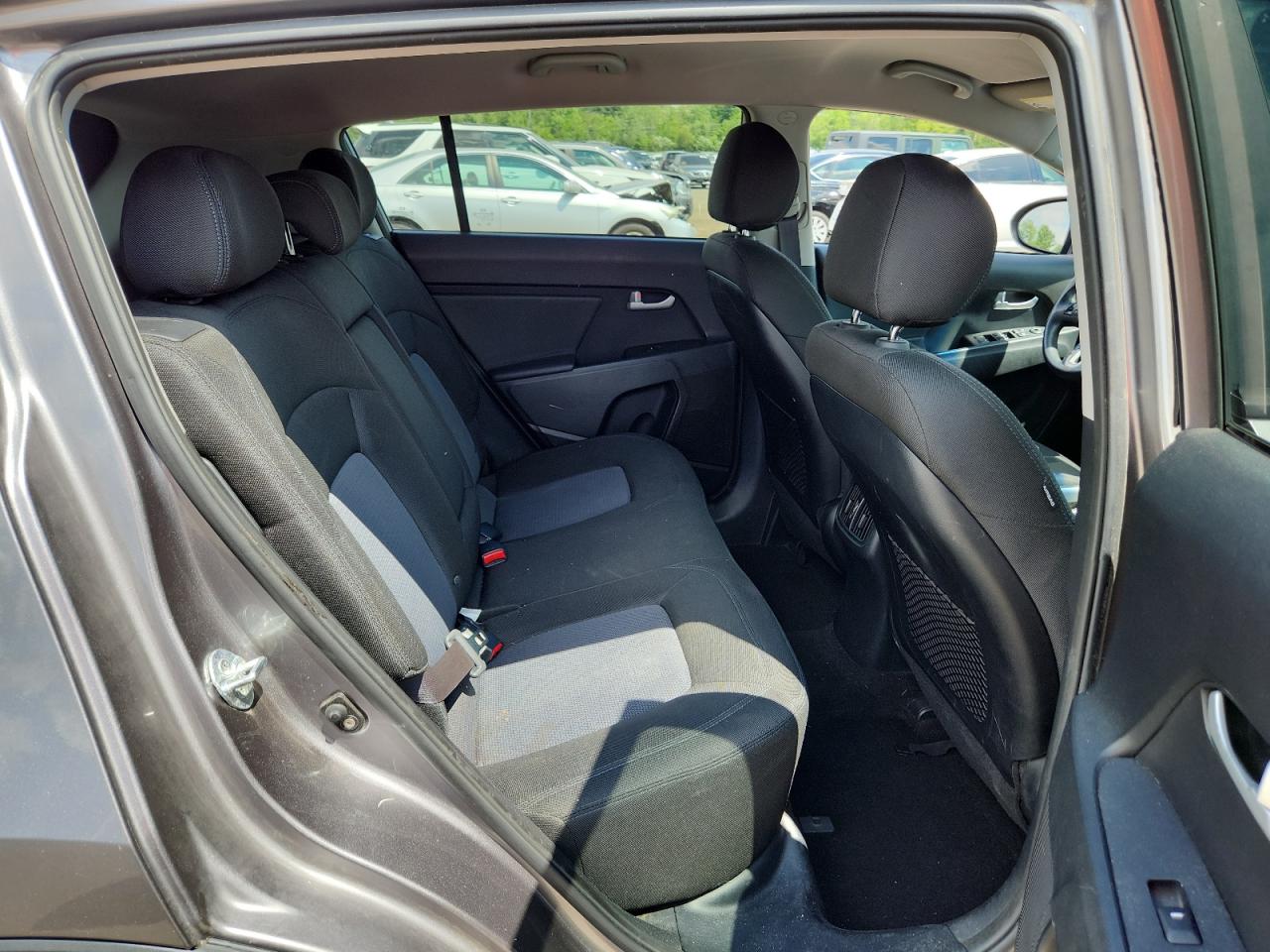 kndpb3ac1e7580392 KNDPB3AC1E7580392 2014 Kia Sportage Base
