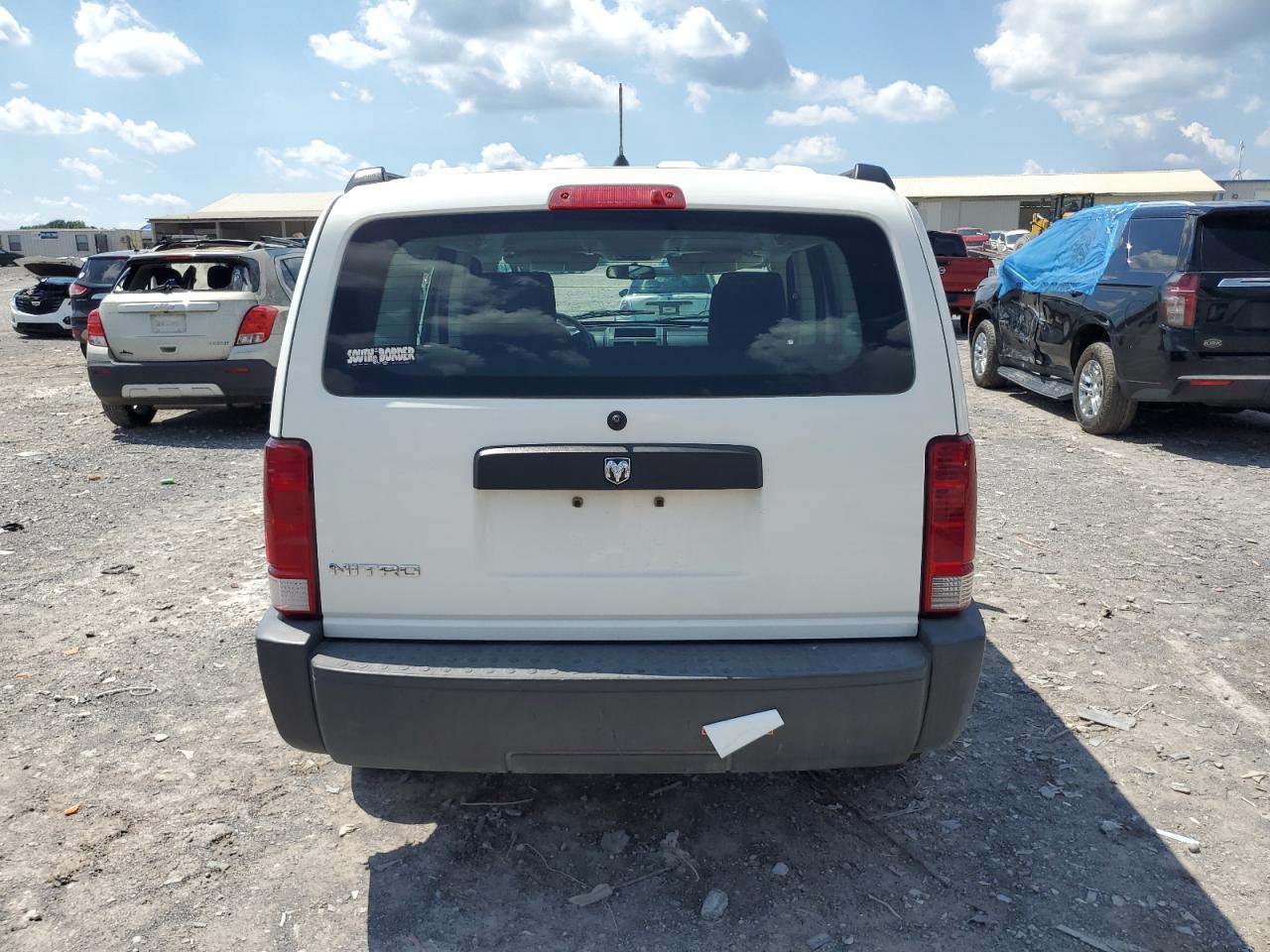 2007 Dodge Nitro Sxt VIN: 1D8GT28K47W592387 Lot: 63061435