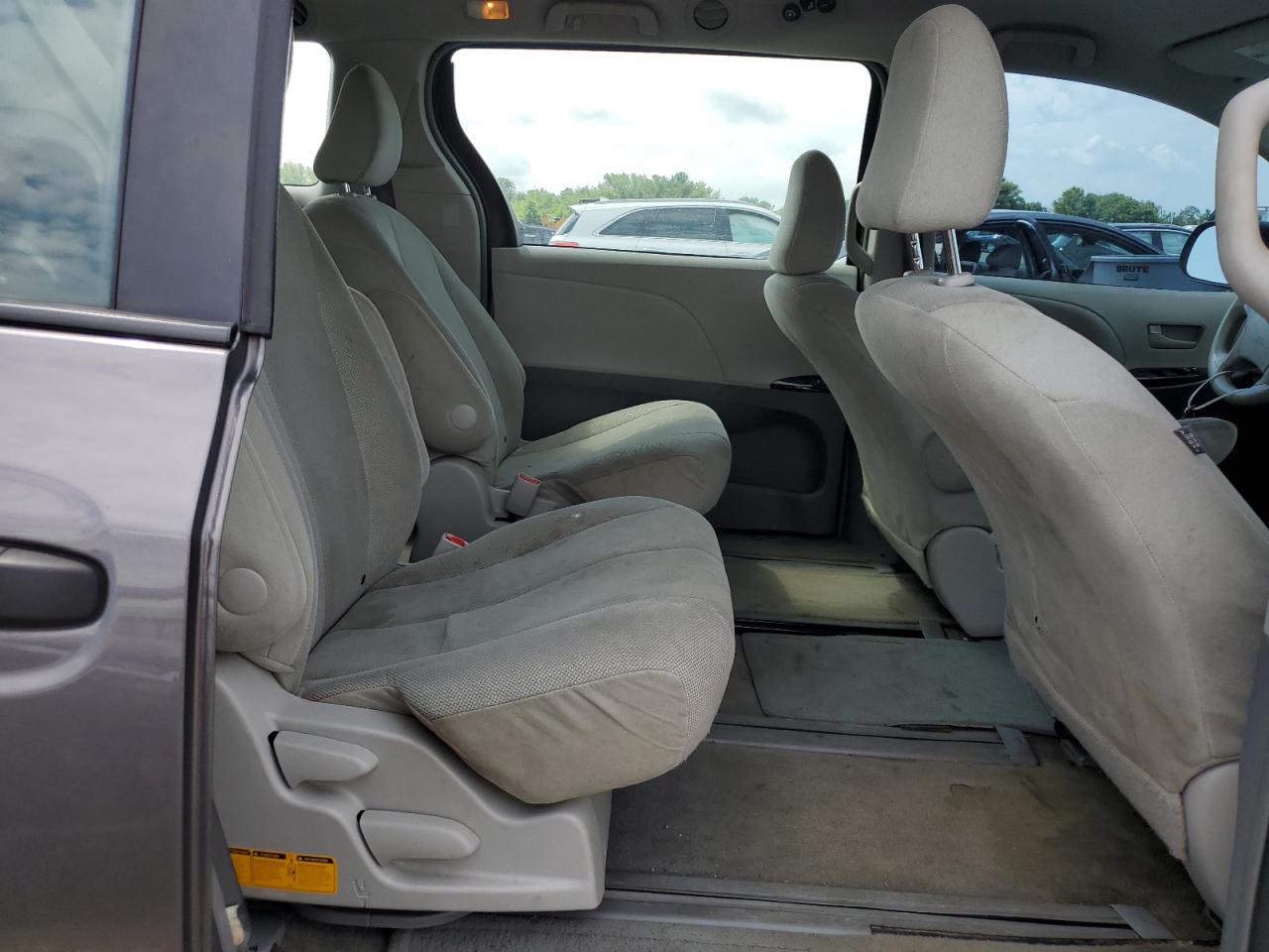 2012 Toyota Sienna VIN: 5TDZK3DCXCS198708 Lot: 62806745
