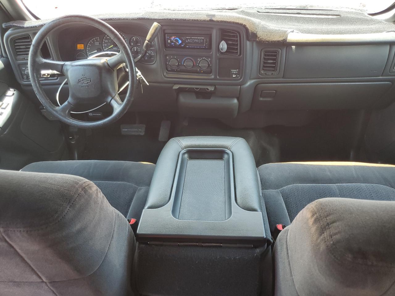 2000 Chevrolet Silverado C1500 VIN: 2GCEC19TXY1373160 Lot: 64087435