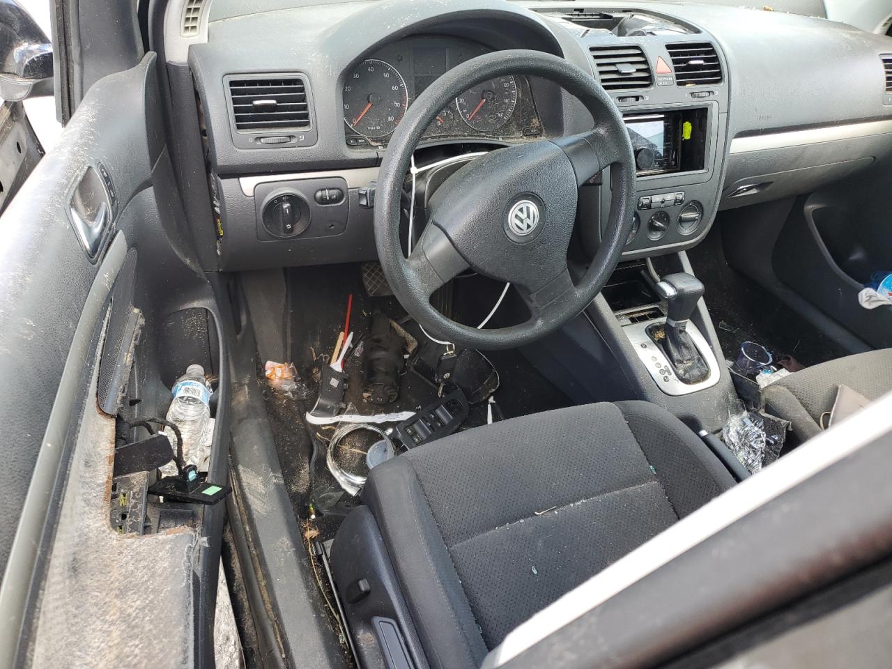 2008 Volkswagen Rabbit VIN: WVWDA71K98W147515 Lot: 63101175