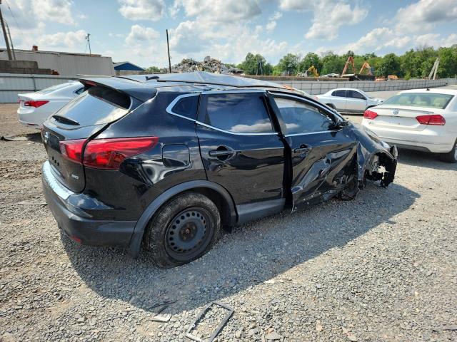  NISSAN ROGUE 2018 Czarny