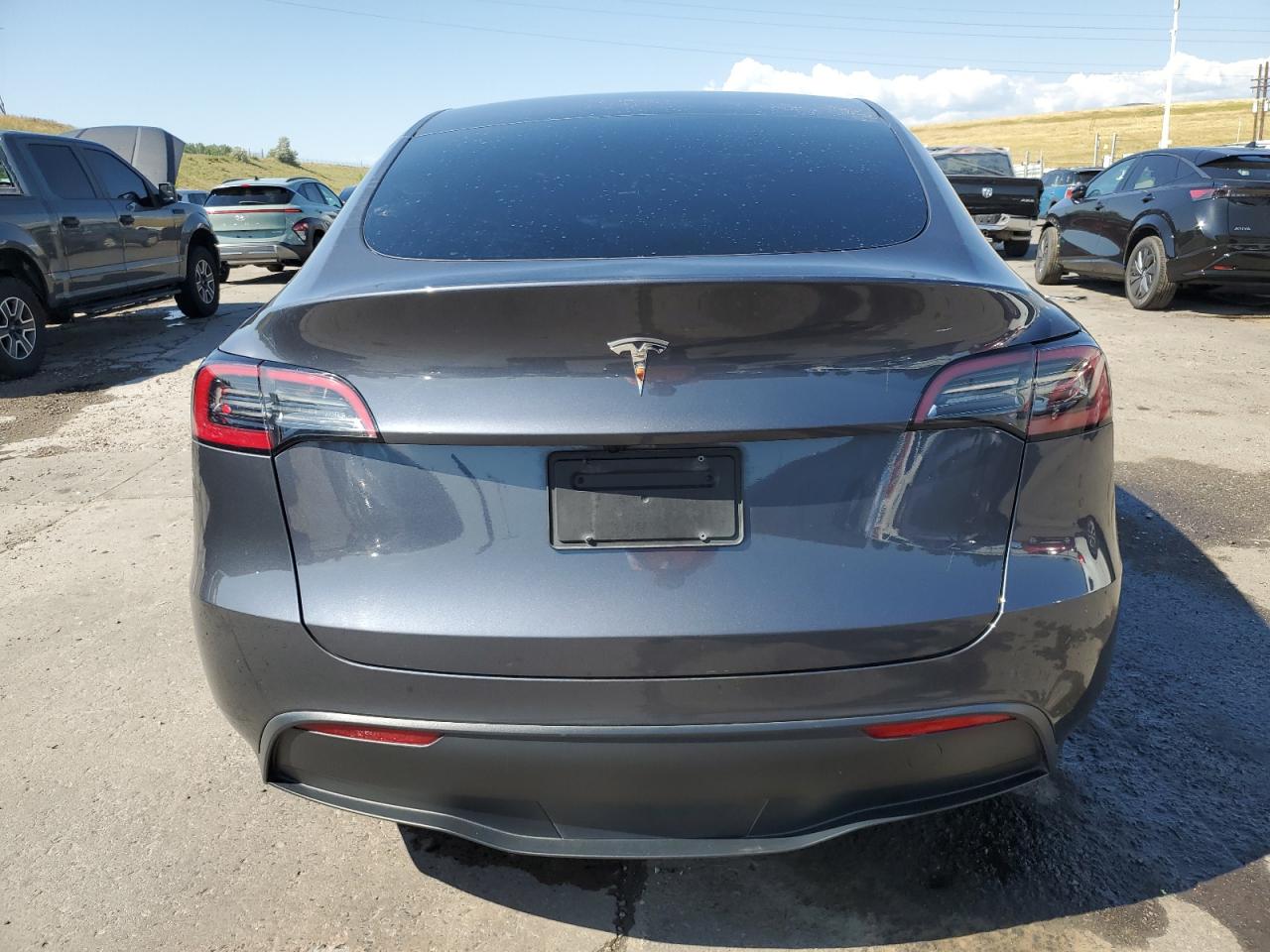 2023 Tesla Model Y VIN: 7SAYGDEDXPF949555 Lot: 82127525