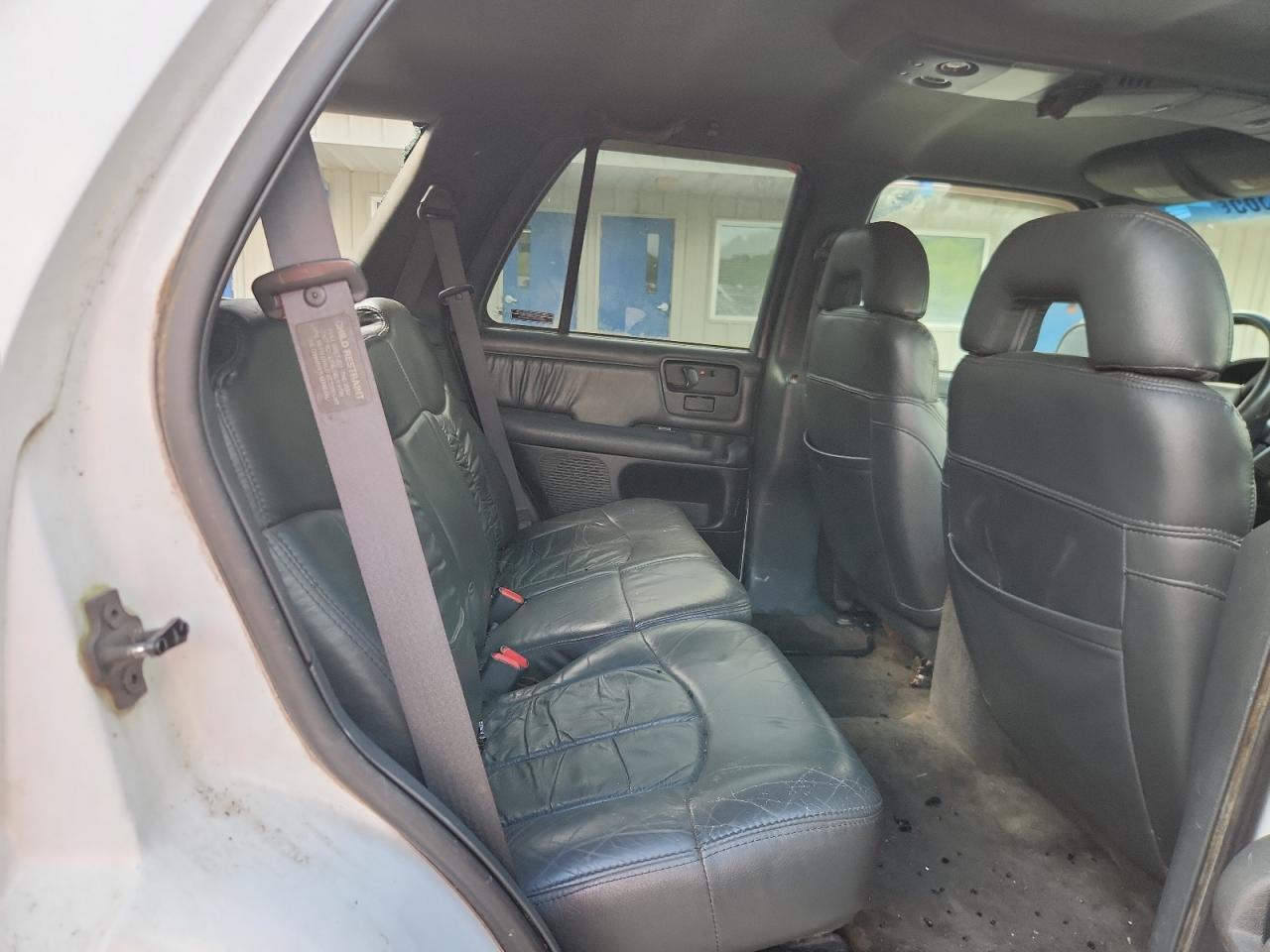1997 GMC Jimmy VIN: 1GKDT13W0V2549003 Lot: 63618365