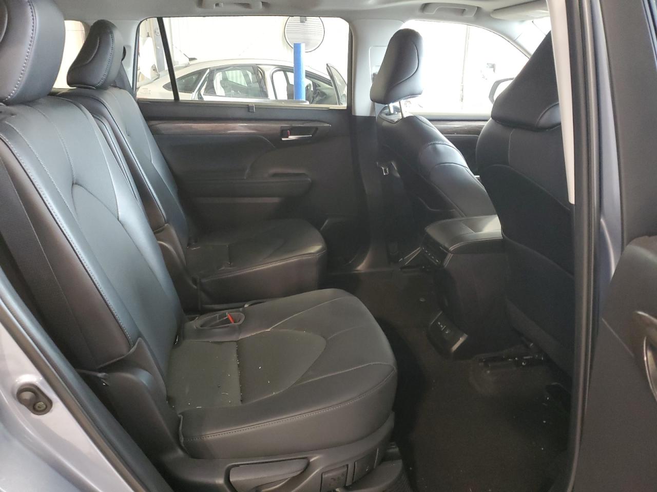 2023 Toyota Highlander Hybrid Limited VIN: 5TDXBRCH1PS586519 Lot: 65336975