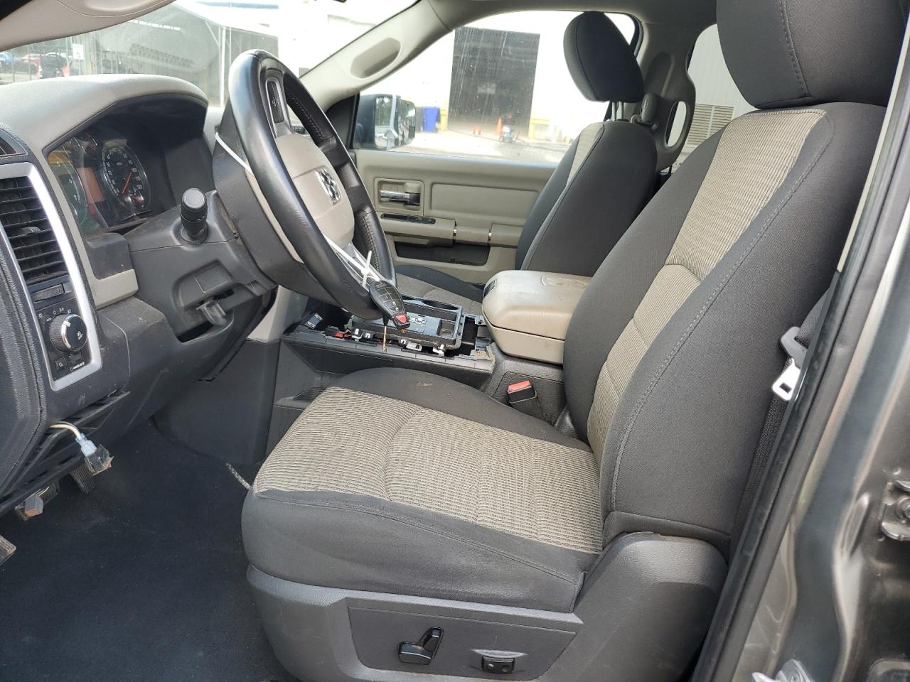 2011 Dodge Ram 1500 VIN: 1D7RB1GT5BS696990 Lot: 64068985