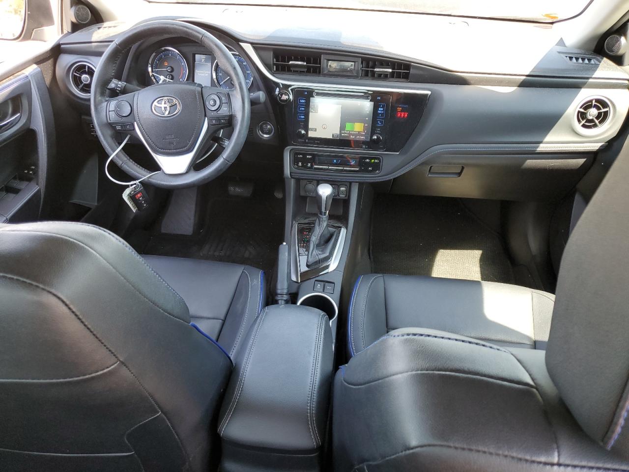 2018 Toyota Corolla L VIN: 2T1BURHE1JC992674 Lot: 65008945
