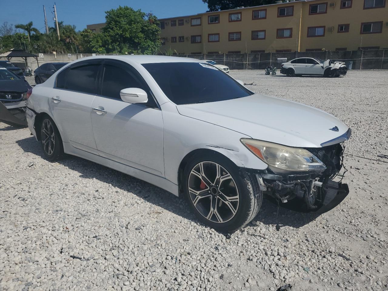 2014 Hyundai Genesis 3.8L VIN: KMHGC4DD5EU262568 Lot: 66547265