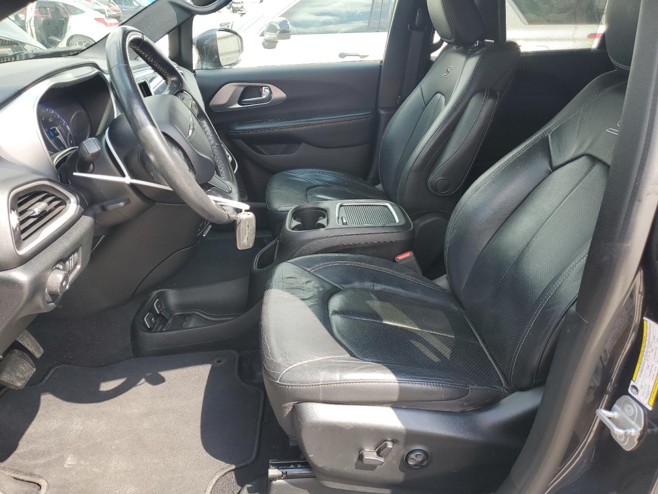 2020 Chrysler Pacifica Touring L Plus VIN: 2C4RC1EG3LR126986 Lot: 64741335