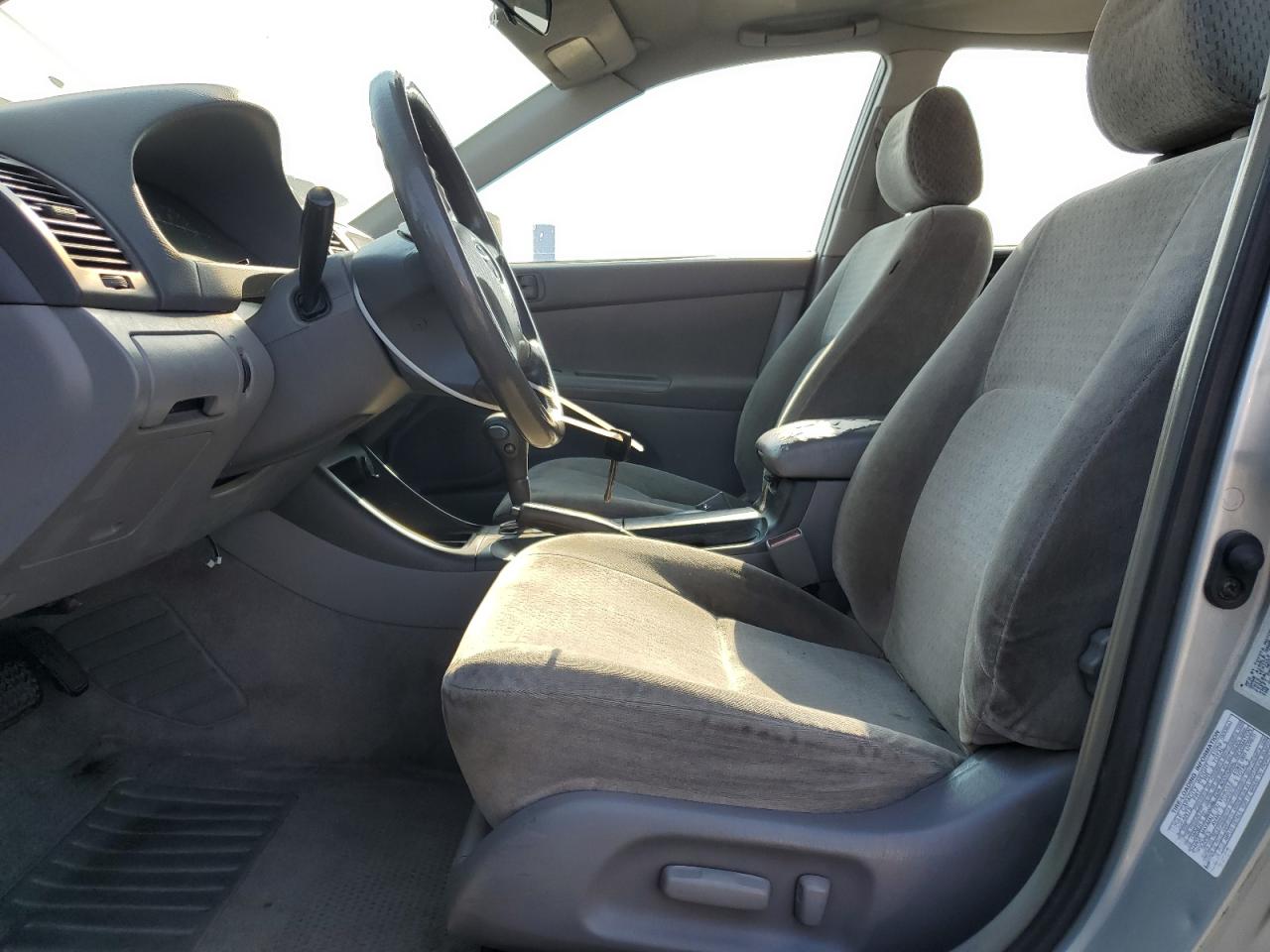 2003 Toyota Camry Le VIN: JTDBE32K130141478 Lot: 64884765