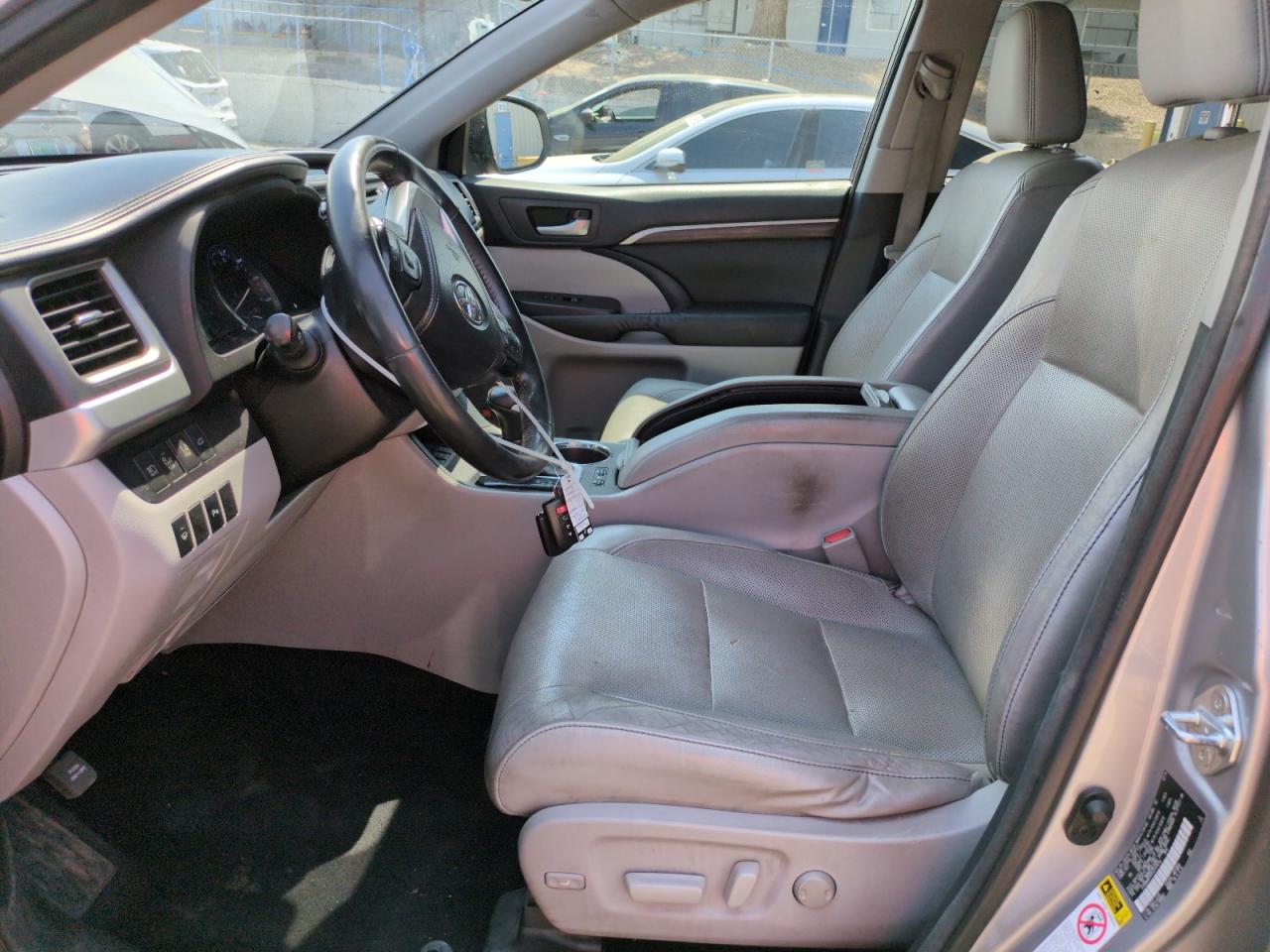 2015 Toyota Highlander Limited VIN: 5TDDKRFH1FS117413 Lot: 65012045