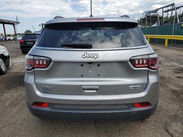  JEEP COMPASS 2017 Srebrny