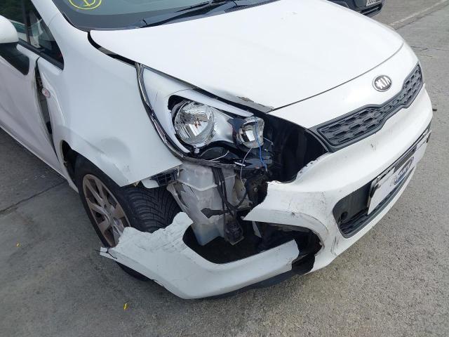 2013 KIA RIO 1