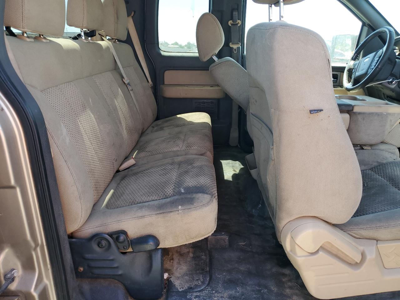 2011 Ford F150 Super Cab VIN: 1FTFX1CF8BKD32061 Lot: 63427195