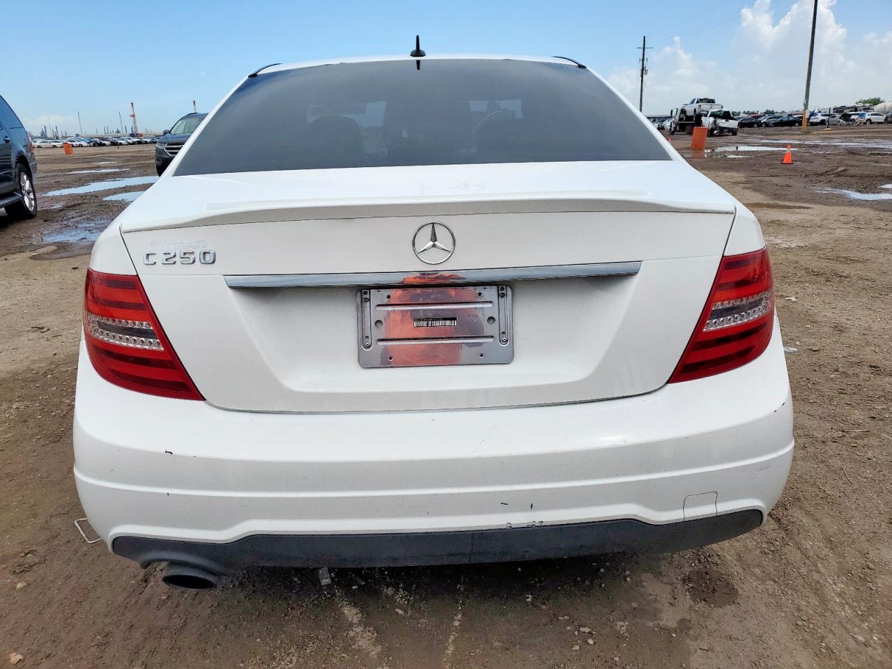 2013 Mercedes-Benz C 250 VIN: WDDGF4HB9DF977043 Lot: 64760055