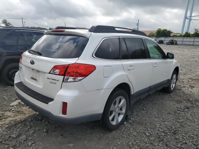 Паркетники SUBARU OUTBACK 2013 Белы