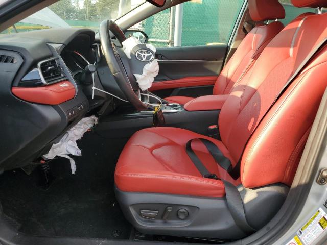  TOYOTA CAMRY 2019 Srebrny