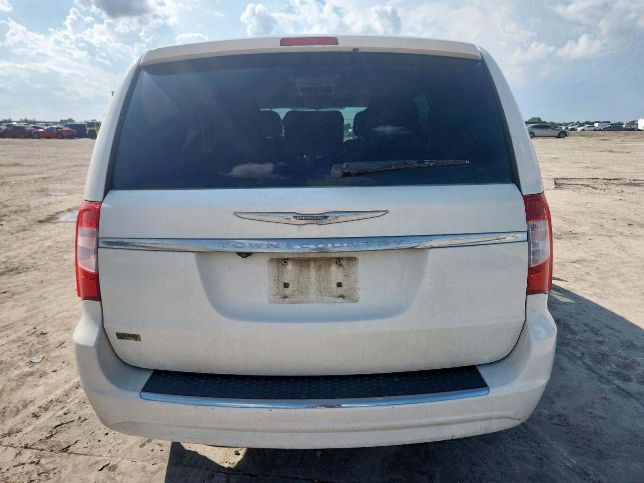 2013 Chrysler Town & Country Touring VIN: 2C4RC1BG5DR555066 Lot: 63382625