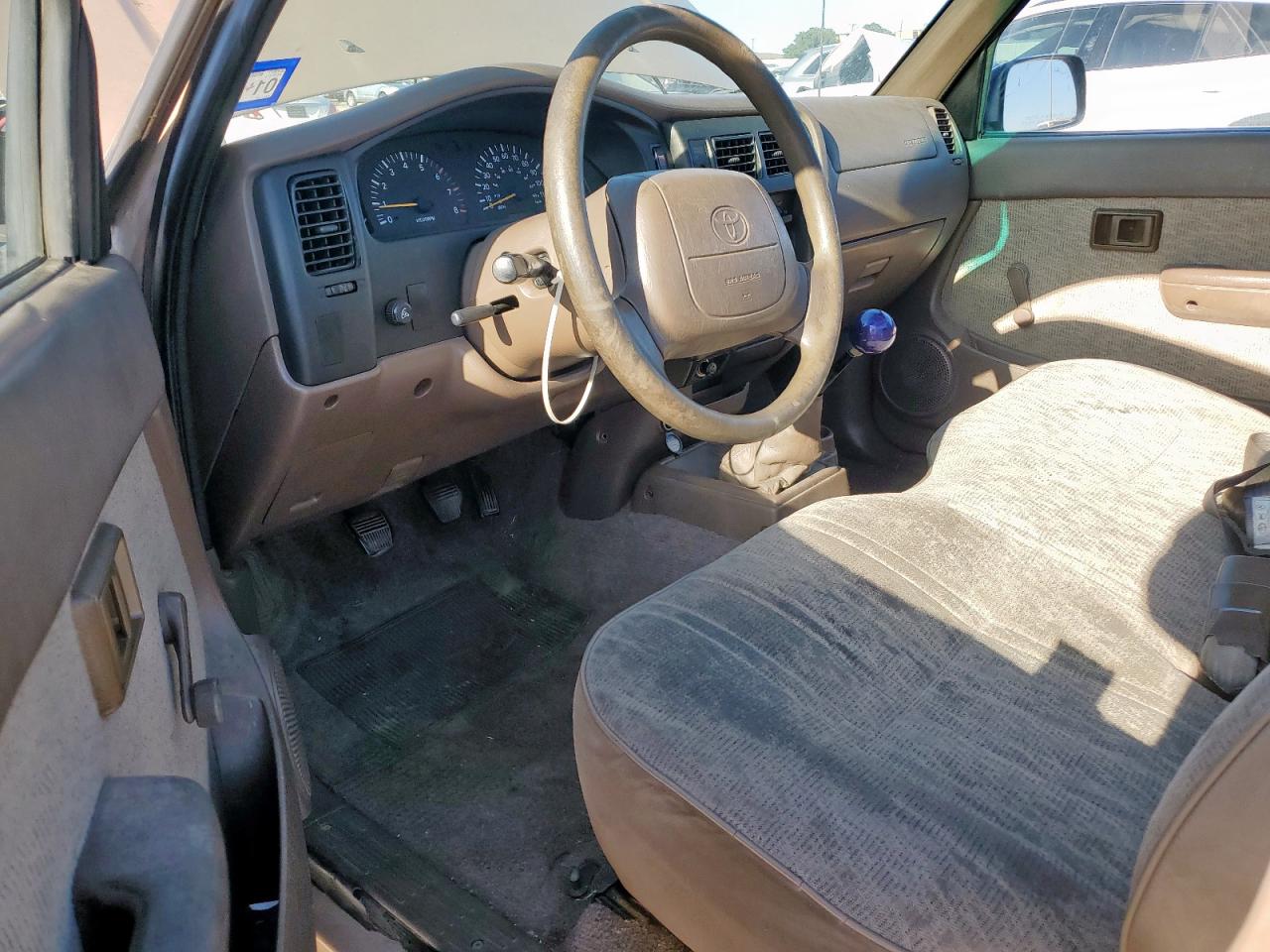 1998 Toyota Tacoma VIN: 4TANL42NXWZ045329 Lot: 66094255