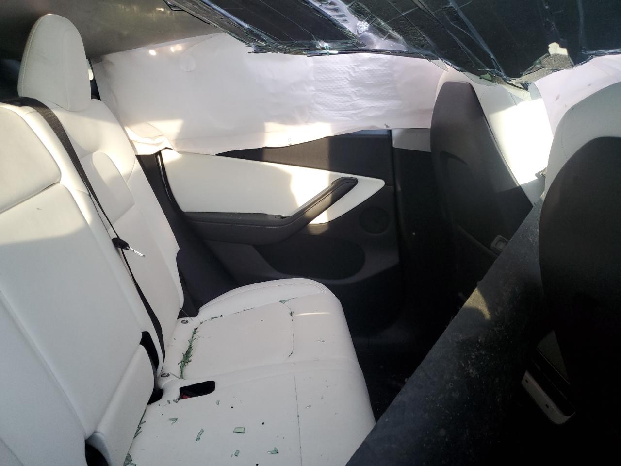 2020 Tesla Model Y VIN: 5YJYGDEE7LF049972 Lot: 66141075