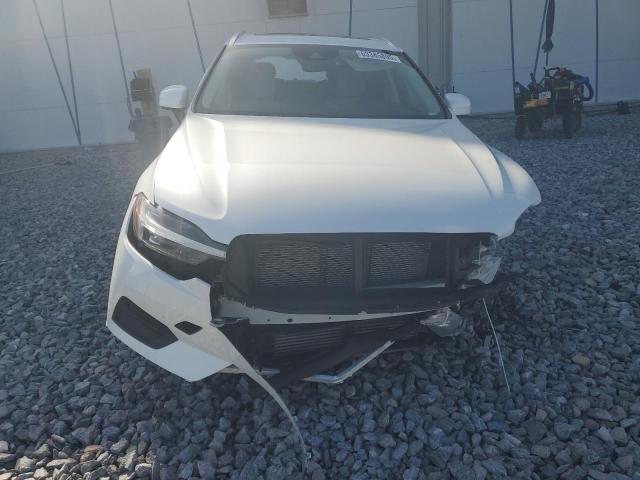  VOLVO XC60 2021 Белы