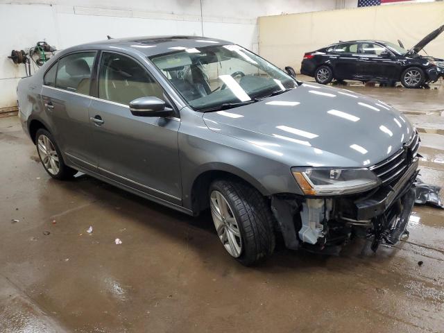 Sedans VOLKSWAGEN JETTA 2017 Szary