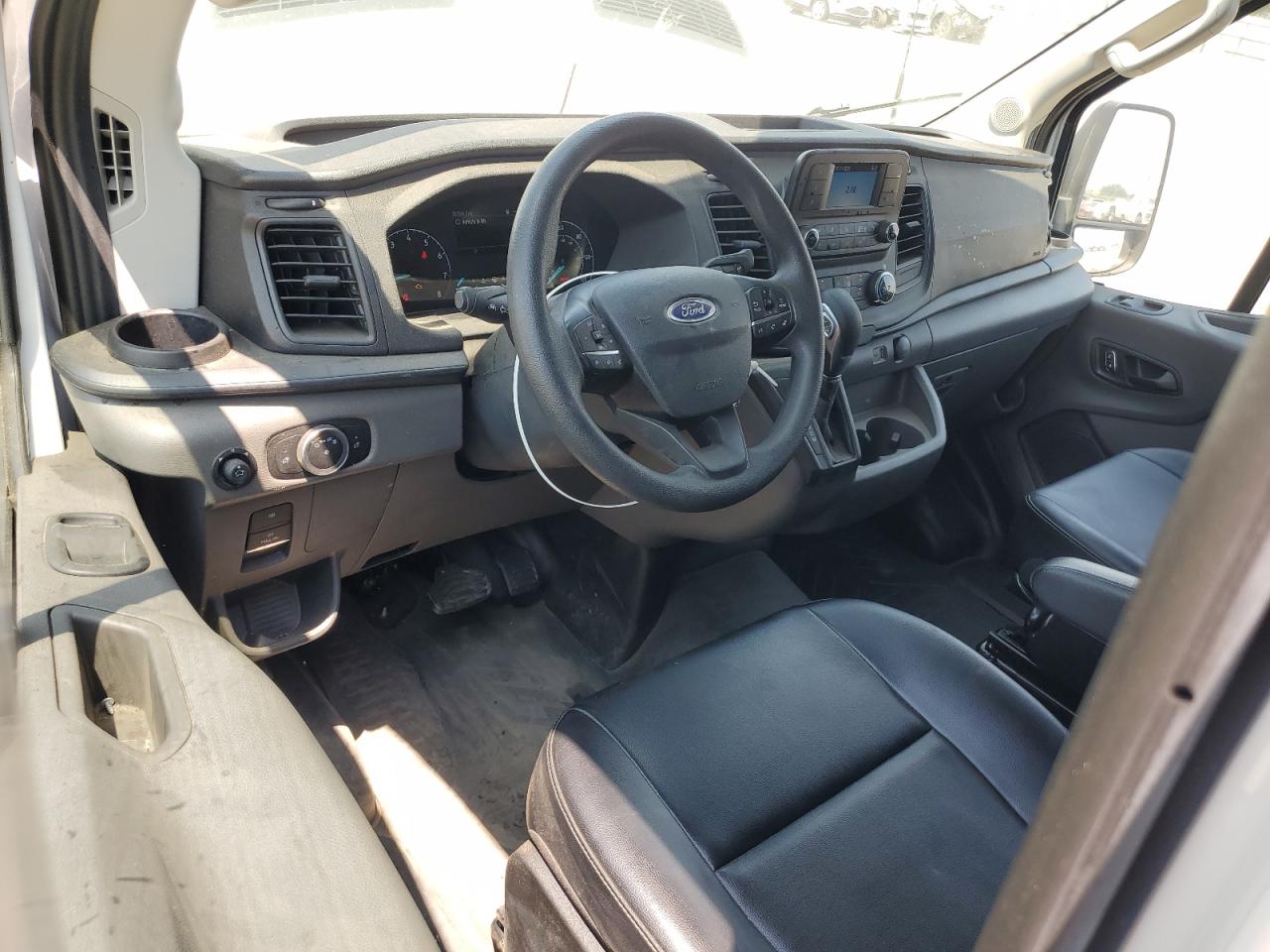 2024 Ford Transit T-250 VIN: 1FTBR1C8XRKA64117 Lot: 64147405