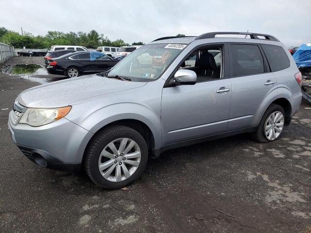  SUBARU FORESTER 2013 Srebrny
