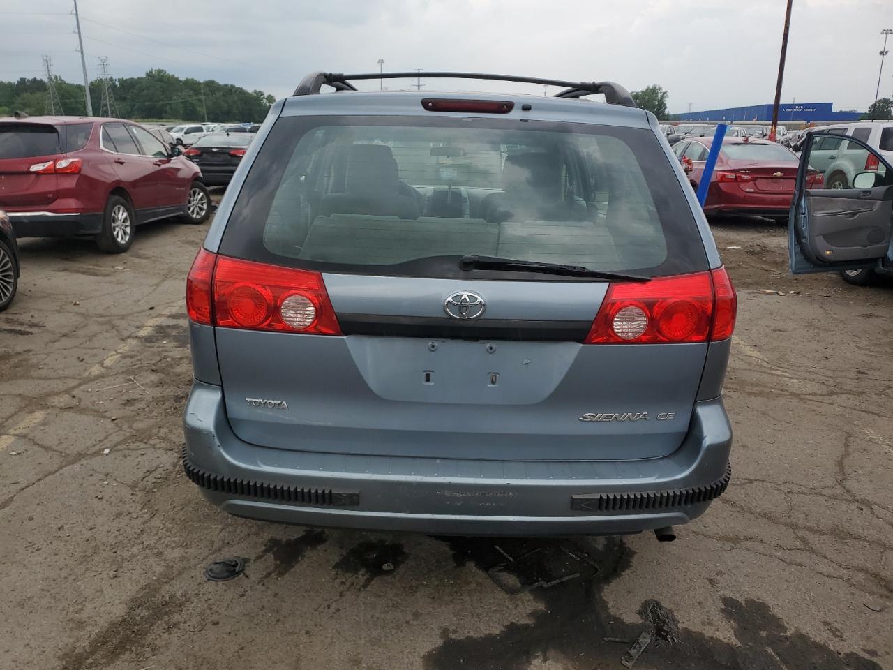 2010 Toyota Sienna Ce VIN: 5TDKK4CC9AS294366 Lot: 64256545