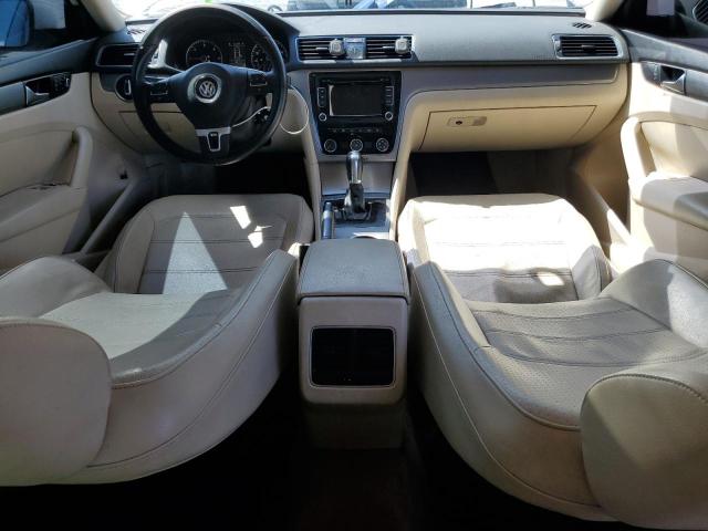 Sedans VOLKSWAGEN PASSAT 2014 Biały